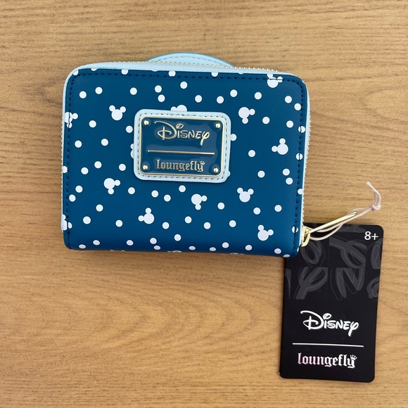 Loungefly Disney Snowman Mickey & Minnie Snow Globe Zip-Around Wallet - Picture 2 of 8